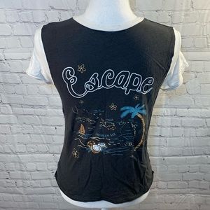 AMERICAN EAGLE T-Shirt Tropical Themed Distressed-Small